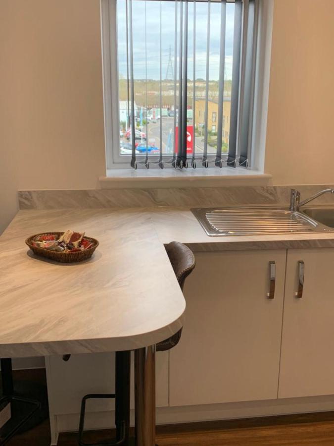 Lakeside 2 Bed Luxury Apartment No Parties No Events Early Check-In Late Check- Out Allowed Уэст-Таррок Экстерьер фото