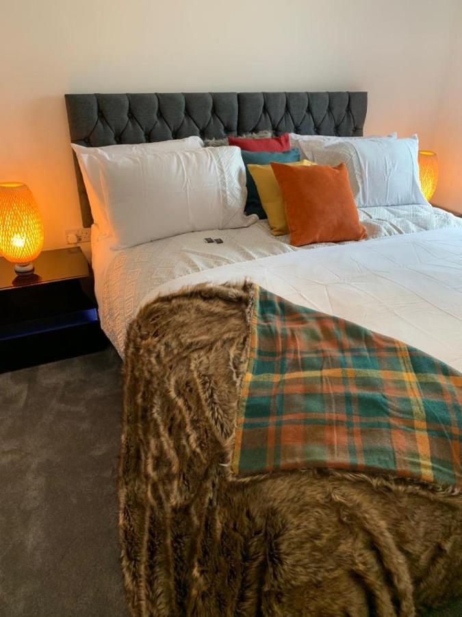 Lakeside 2 Bed Luxury Apartment No Parties No Events Early Check-In Late Check- Out Allowed Уэст-Таррок Экстерьер фото